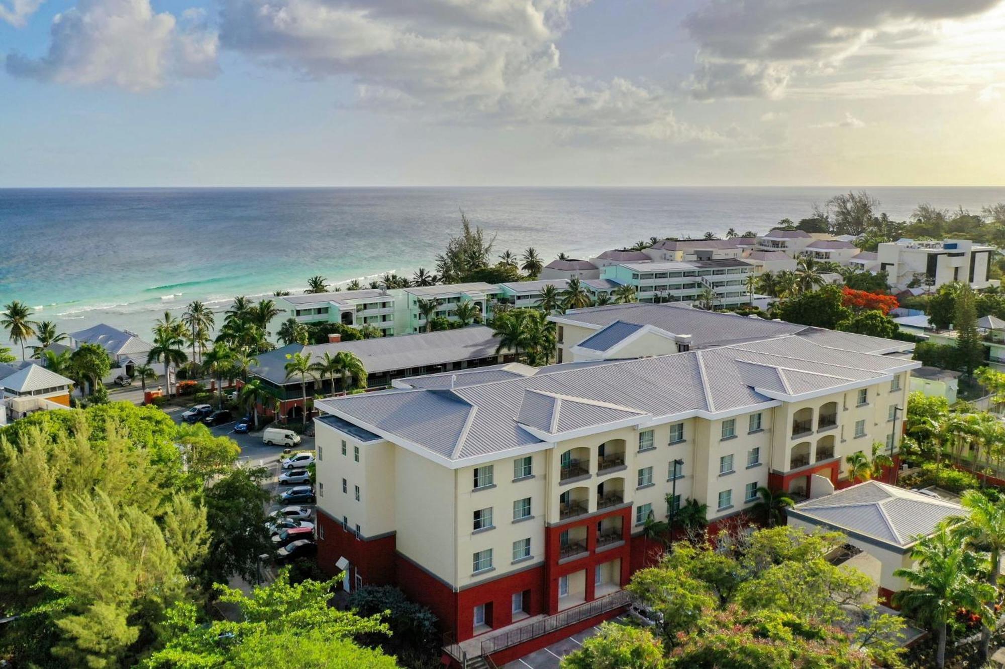 Courtyard By Marriott Bridgetown, Barbados Hotel Exterior foto
